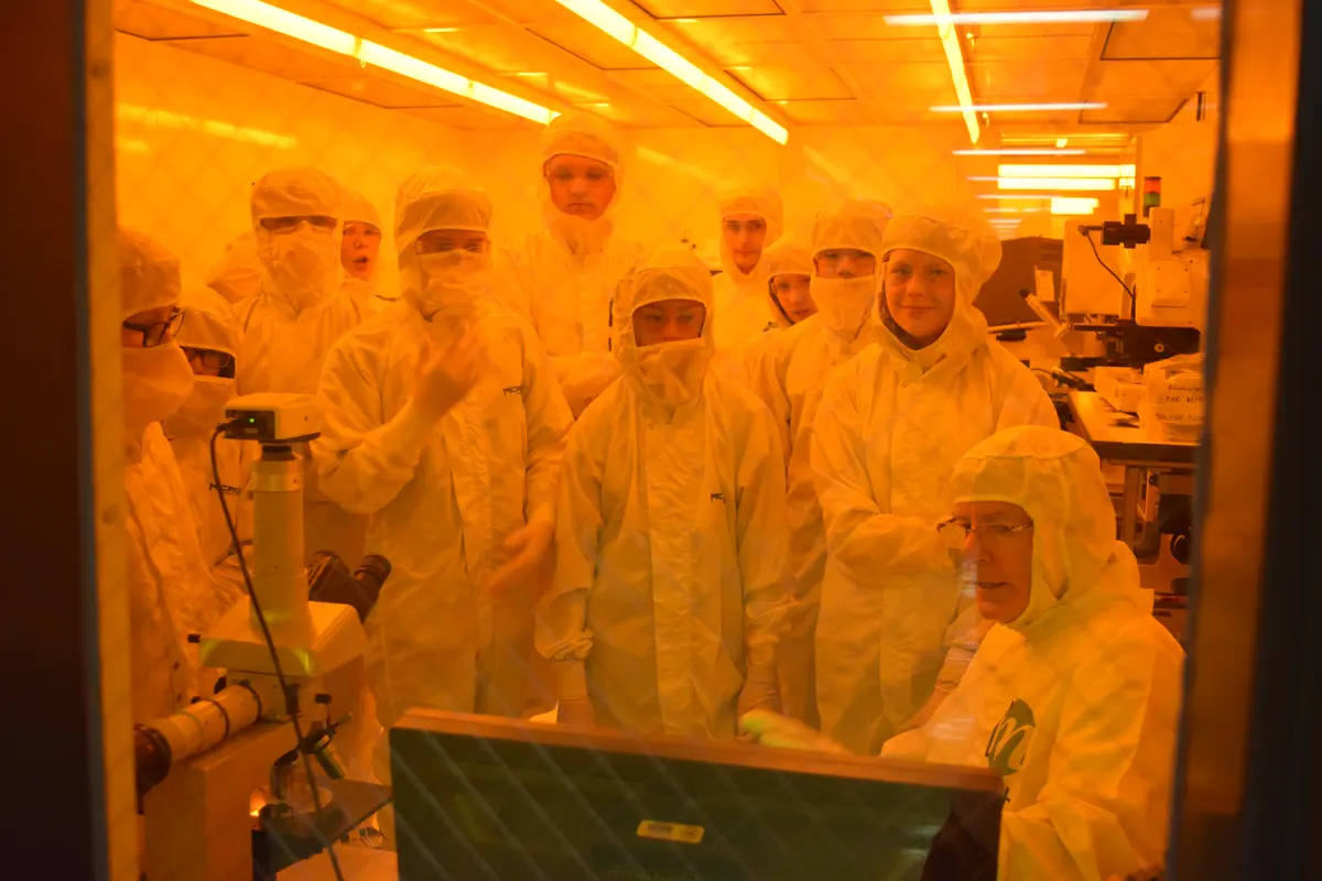 CHIP CAMP 2019年 犹他大学芯片工程夏令营 芯片实验室