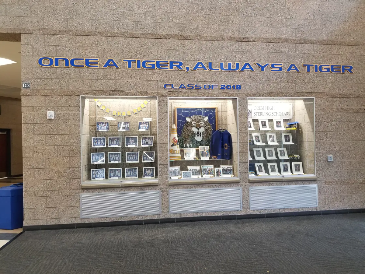 Orem High School校史荣誉展示墙