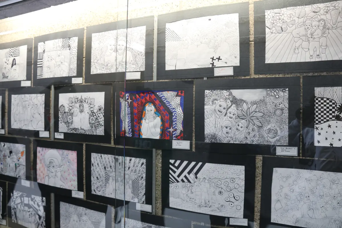 Orem High School 学生绘画与艺术作品展示