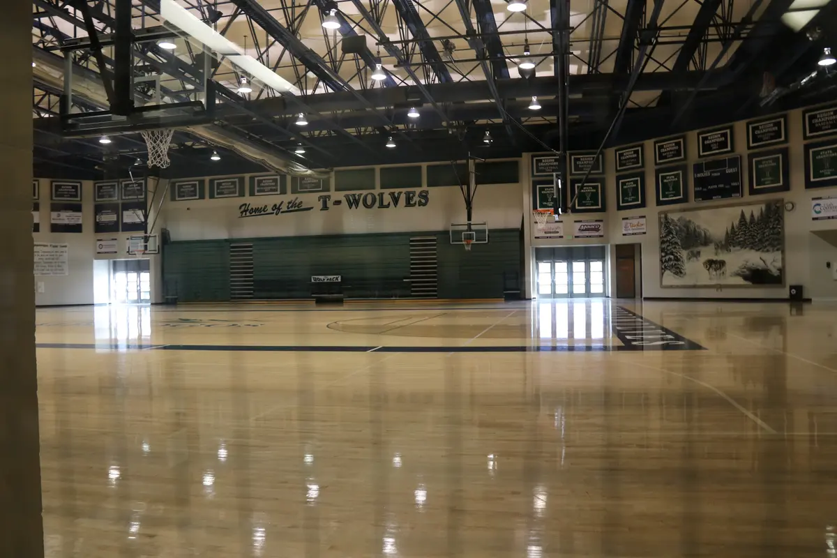 Timpanogos High School体育馆内景