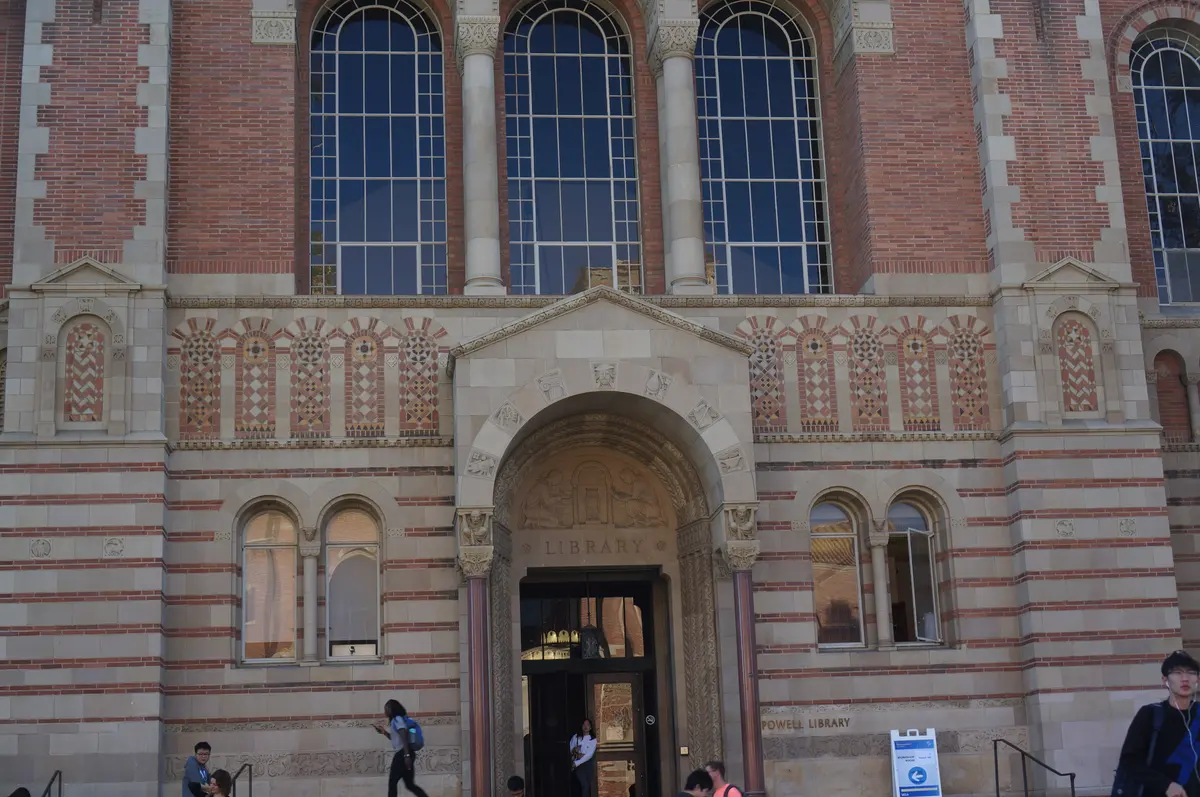 南加州大学校园历史建筑入口