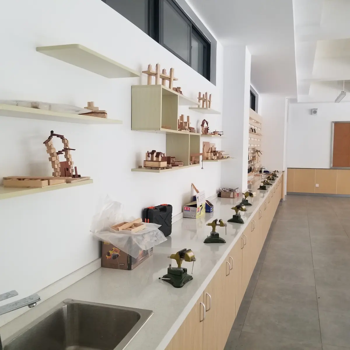 中国合作学校艺术作品与课程展示空间