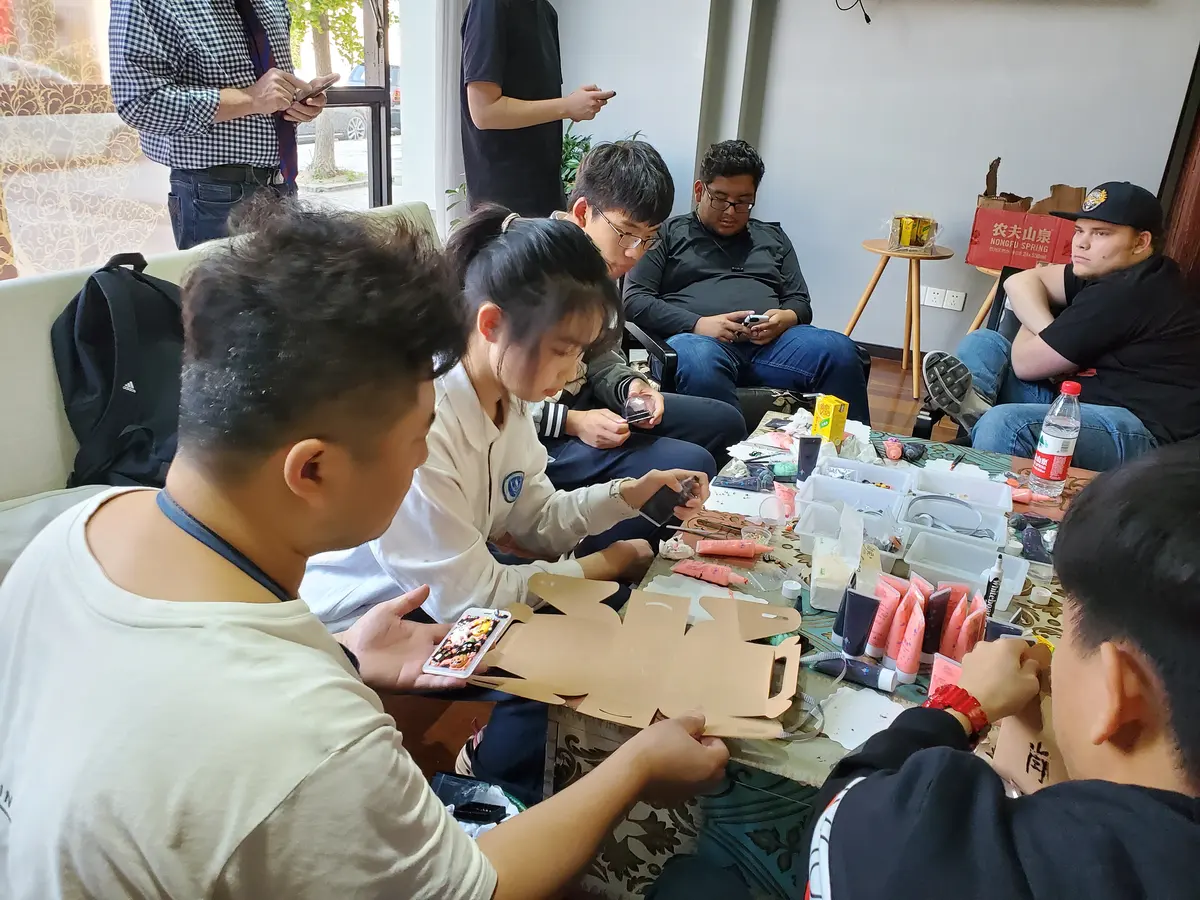 美国高中学生到访 F²EDU 中国总部，参加苏州中美学生交流活动