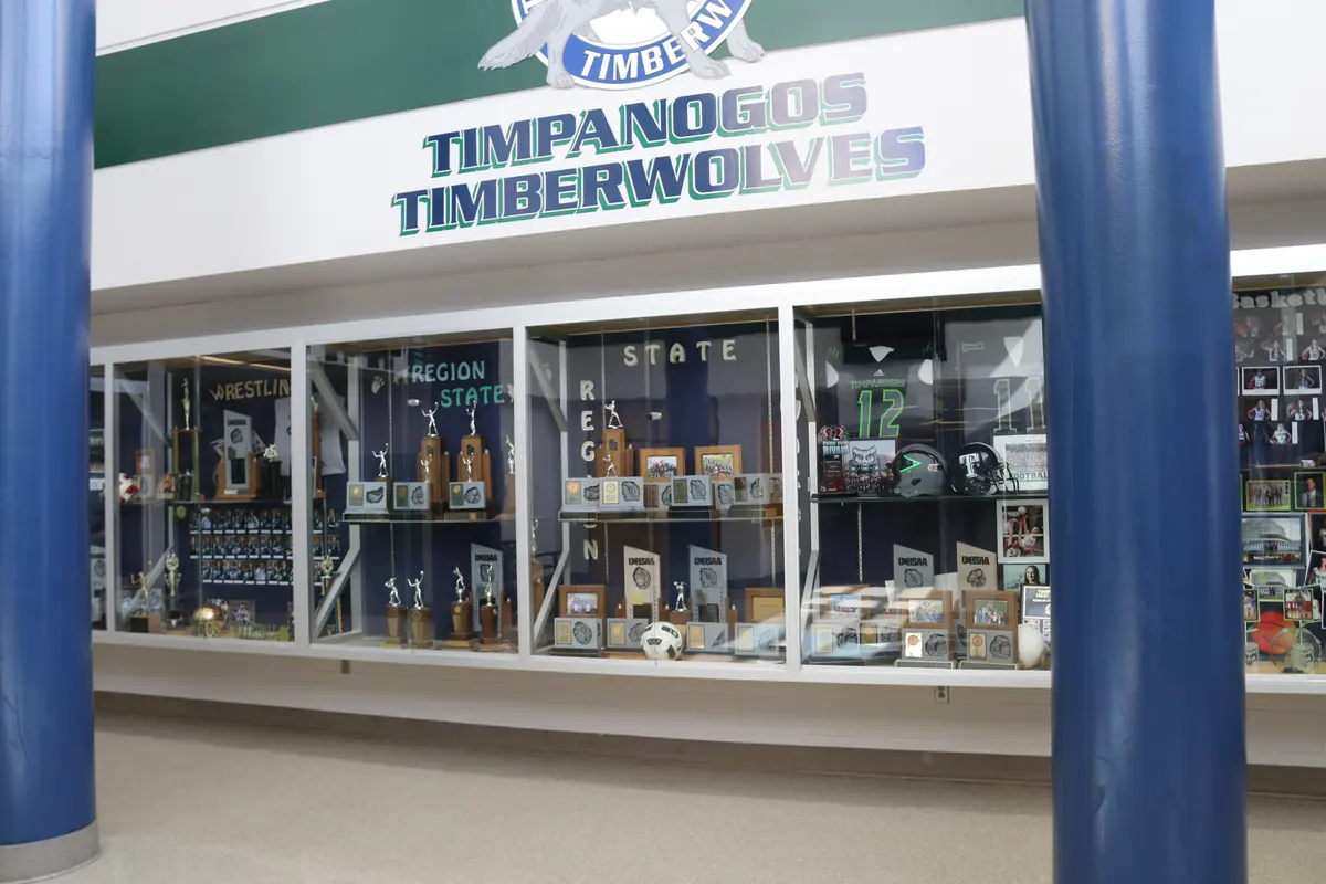Timpanogos High School校内荣誉展示区