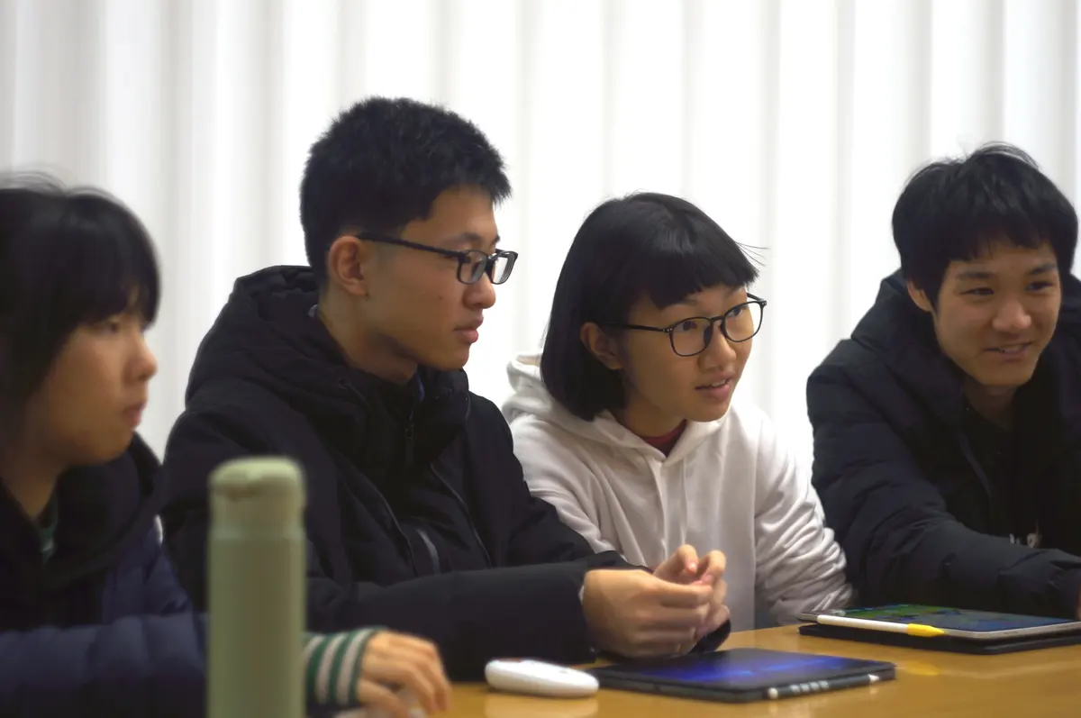 初中阶段学生进行英语与学术基础准备